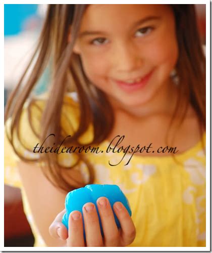 How to Make Glow in the Dark Slime with this easy Slime Recipe