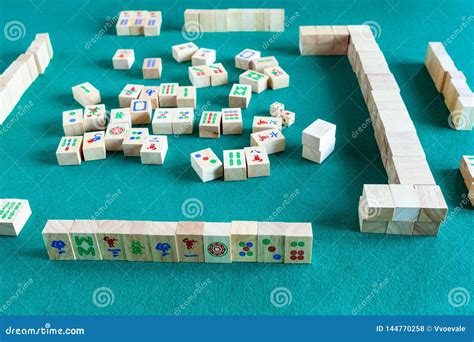 Playing in Mahjong Board Game Stock Photo - Image of fabric, mahjongg: 144770258