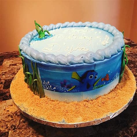 Finding Dori Cake | A La Vanille