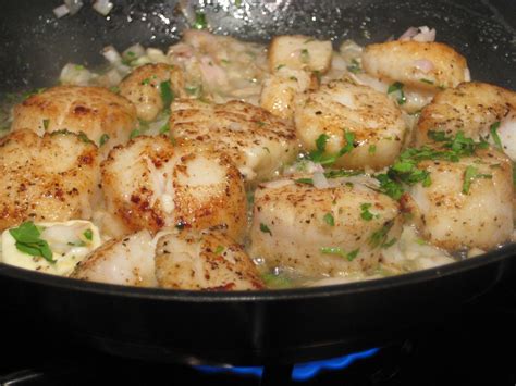 Kitchen Catharsis: Scallops Provencal, a Perfect Dish for a Monday Night Valentine