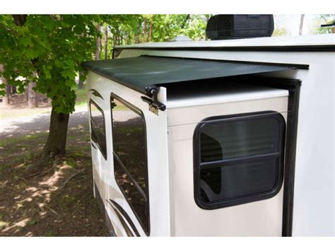 Awnings & Slide Toppers - California RV Specialists