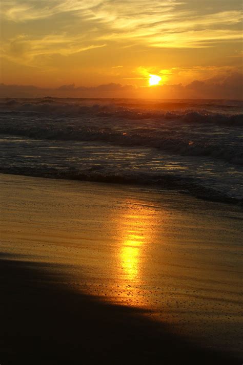 Stunning sunset at Polihale State Park | Smithsonian Photo Contest | Smithsonian Magazine