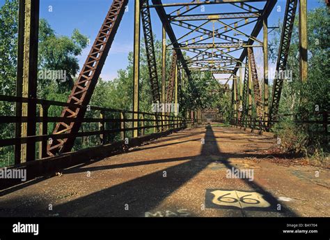 Chain of Rocks-Bridge, before renovation, St. Louis, Illinois, Missouri, USA Stock Photo - Alamy