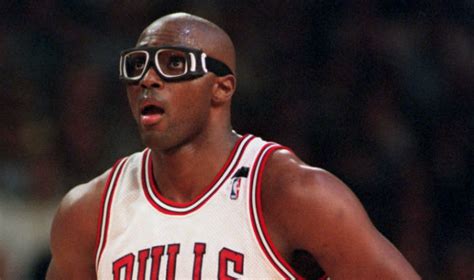 Horace Grant Didn’t Need Those Goggles, But He Wore Them For The Kids