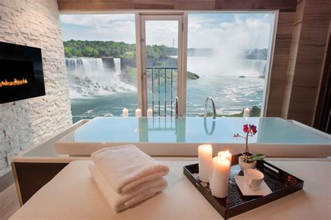 Sheraton Fallsview Hotel | Niagara Falls Hotels