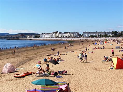 Beach – Exmouth Tourist Guide | exmouth.com