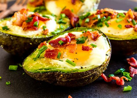 How to make eggs baked in avocado - Lonely Planet