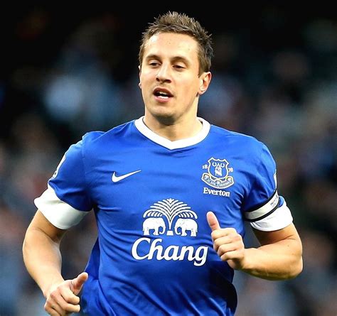 Phil Jagielka Signs New Long-Term Deal to Remain at Everton | News ...