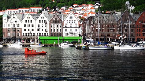 Discovering Norwegian Architecture with pictures - Photo travel blog