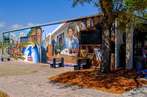 Mural at the Post Office in Lake Placid Florida | Tom Dills Photography Blog