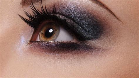 The Best Eyeshadow and Makeup for Hazel Eyes - L’Oréal Paris