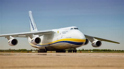 PHOTOS: One of the world's largest commercial cargo aircraft drops into ...