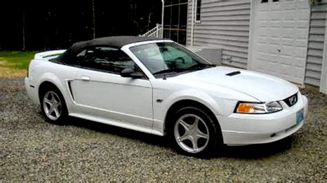 2000 Ford Mustang Convertible