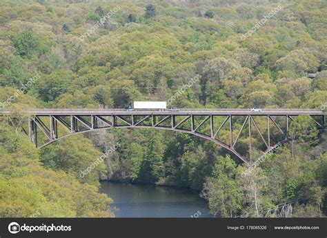 Distant View Bridge Hudson River — Stock Photo © ImageSource #178085326