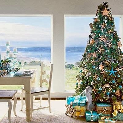 25 Coastal Christmas Holiday Trees Inspired by the Sea - Coastal Decor Ideas and Interior Design ...