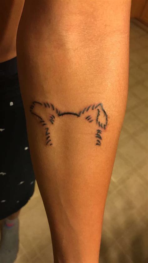 Pin by Stephany Alcaraz on Tattoo | Silhouette tattoos, Dog tattoos ...