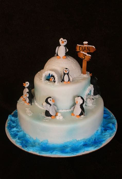 Penguin Cake - CakeCentral.com