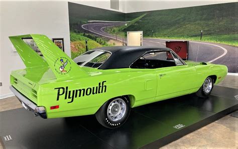 1970 Plymouth Superbird (440 Six-Pack) - Midwest Dream Car Collection