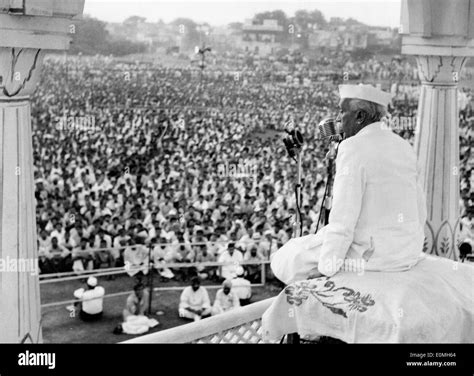 Jawaharlal nehru speech hi-res stock photography and images - Alamy