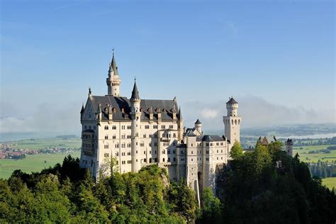 Germany's fairy tale castle: Neuschwanstein | Germany castles, Fairytale castle, Castle