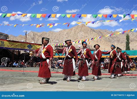 Cultural Dance At Ladakh Festival Editorial Image - Image: 26774415