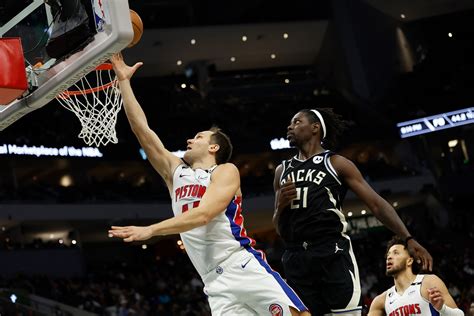 Detroit Pistons trade rumors: Possible Bucks trade for Bojan Bogdanovic