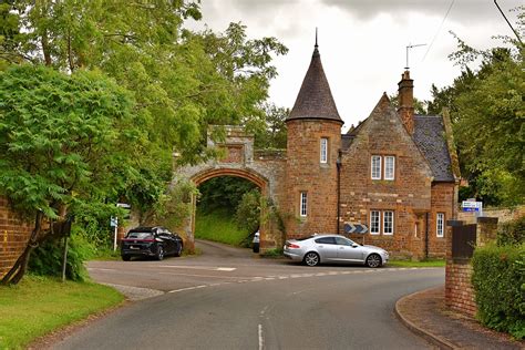 Canons Ashby Walk: Sleepy Village and Far-Reaching Views