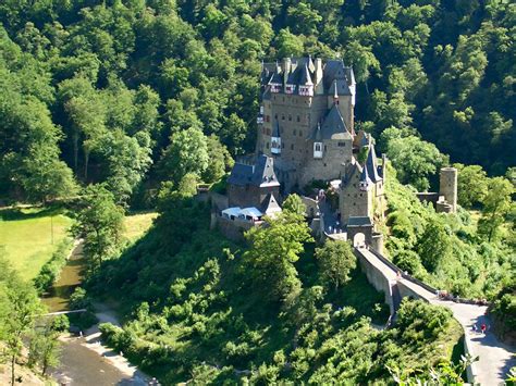 Castles on the Mosel River | Germany castles, Beautiful castles, Burg eltz castle