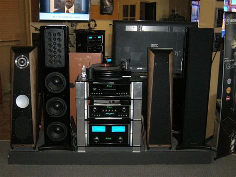 MCINTOSH XRT200'S | Mcintosh audio, Mcintosh labs, Mcintosh speakers