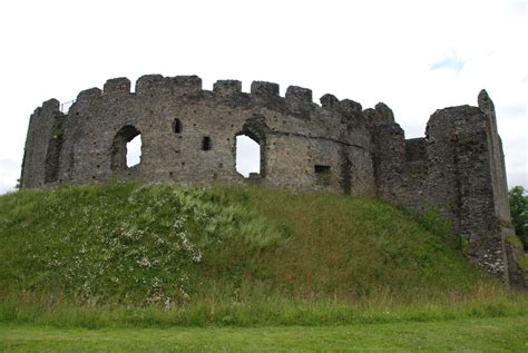 Restormel Castle, Cornwall - RigsVille.com