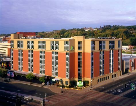 HOLIDAY INN ST. PAUL DOWNTOWN, AN IHG HOTEL $102 ($̶1̶2̶5̶) - Prices & Reviews - Saint Paul, MN