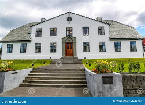 The Icelandic Government Building Prime Minister`s Office in Reykjavik Stock Photo - Image of ...