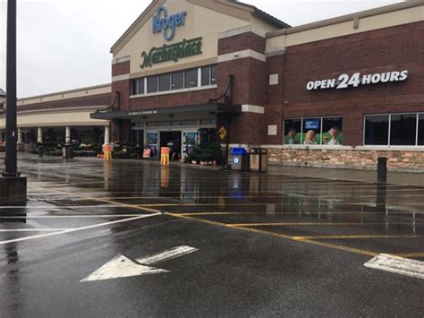 KROGER MARKETPLACE - Updated September 2024 - 28 Reviews - 9225 Kingston Pike, Knoxville ...