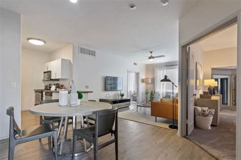 Modern Apartments North Phoenix | Element Deer Valley