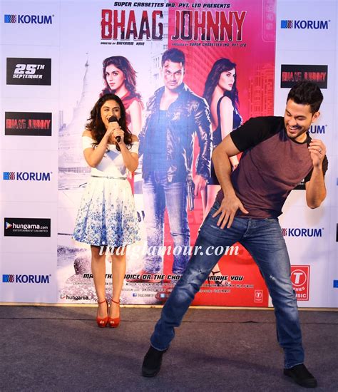 Kunal Khemu and Zoa Morani Promoting Bhaag Johnny in Korum Mall photos ...