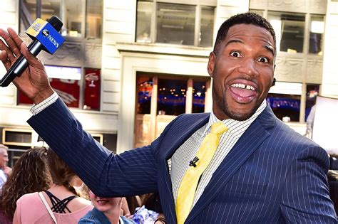 Michael Strahan absent from ‘GMA’ after losing part of finger in ...