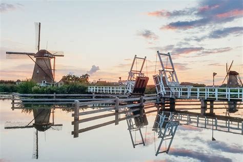 Kinderdijk, The Hague with Museum Visit from Amsterdam 2024