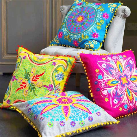 17 Cojines decorativos para agregar personalidad a tu sala | Pillows ...