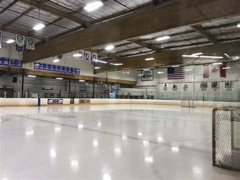 SNO-KING ICE ARENA - KIRKLAND - 13 Photos & 20 Reviews - Skating Rinks ...