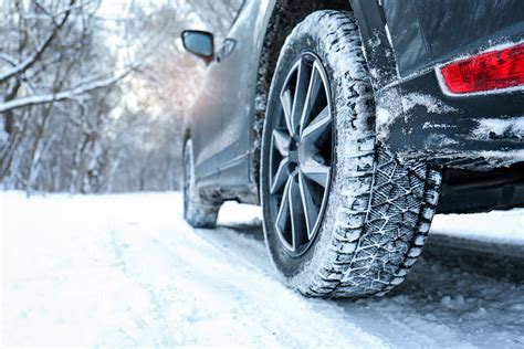 Safe Winter Driving Checklist: 5 Things You Need to Do