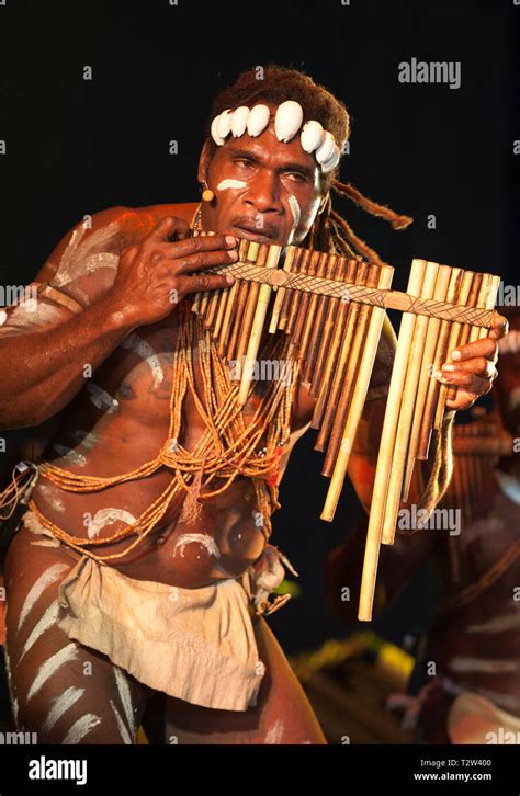 Bamboo band solomon islands hi-res stock photography and images - Alamy