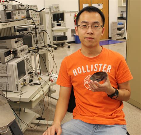Muzhi Wang earns a Best Paper Award for a new tunable filter for wireless communication devices