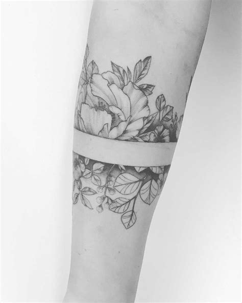 Floral armband tattoo by Annelie Fransson - Tattoogrid.net