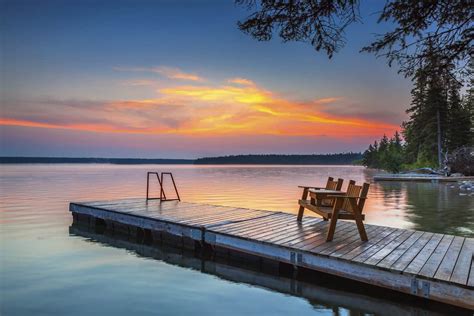 The 16 Most Beautiful Manitoba Lakes to Visit - Road Trip Manitoba