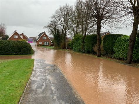 Huge flood defence scheme for Nottinghamshire village moves to planning ...