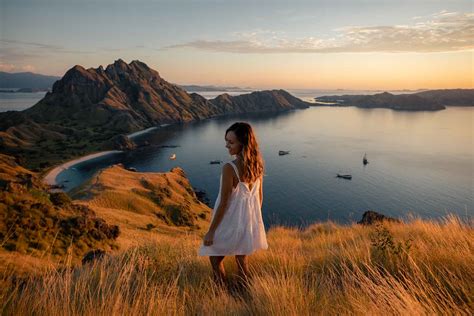 PADAR ISLAND - Complete Visitor's Guide (2022) | Jonny Melon