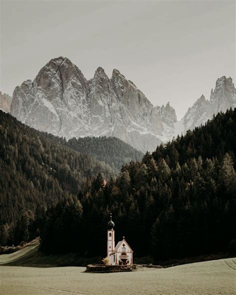 Small church near green trees · Free Stock Photo