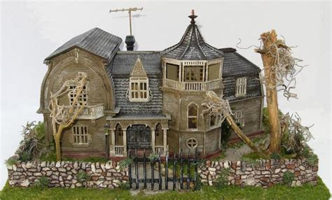 162 best images about O Scale Model Train Buildings on Pinterest | Tool sheds, Miniature and ...