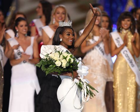 5 Things To Know About 2019 Miss America Winner Nia Imani Franklin ...