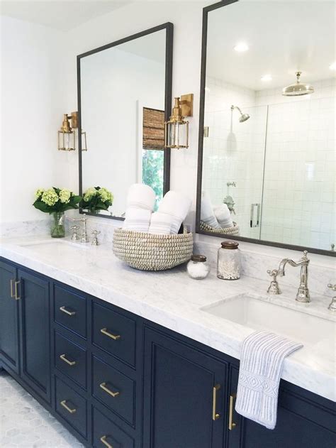 Top Rustic Farmhouse Bathroom Ideas (78 | Bathroom remodel master, Farmhouse master bathroom ...